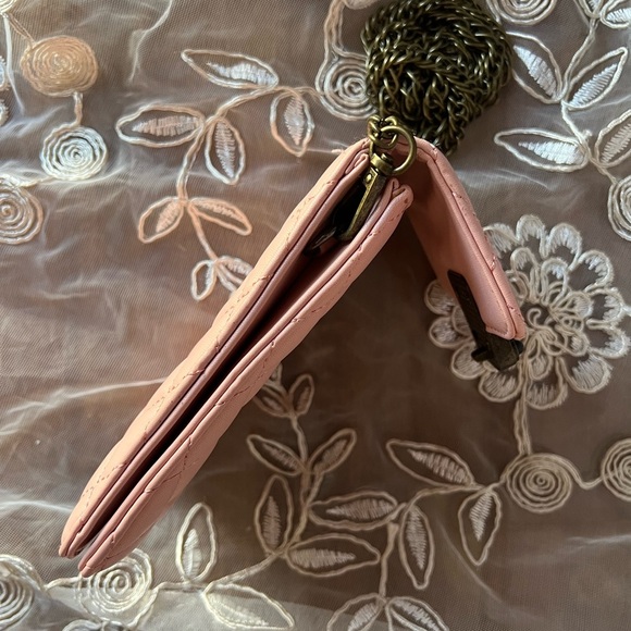 Elegant Pink Quilted Crossbody Passport and iPhone Case w/Chain Strap - Picture 7 of 13